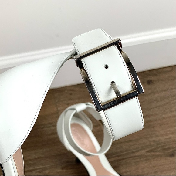 Women's NEW Alexander McQueen White/Black Strappy Open Toe Pumps, 38 (US: 8) - Picture 4 of 15